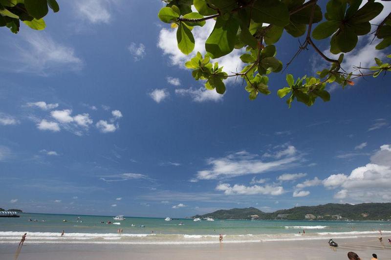 Oyo 255 The Ocean Hotel Patong Exteriör bild